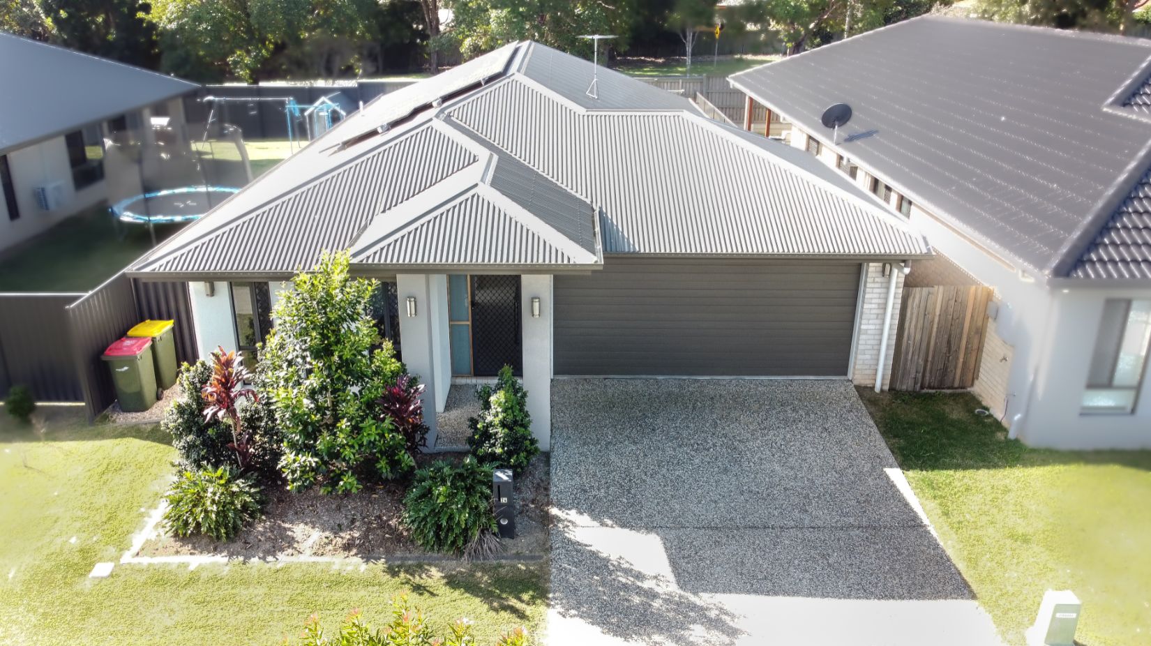 3 bedrooms House in 24 Hinchinbrook Circuit MORAYFIELD QLD, 4506