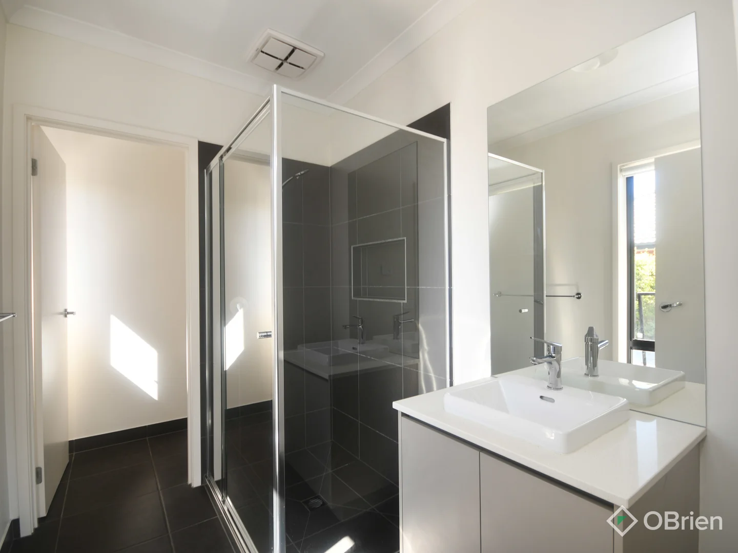 Additional image 8 of 28 Houghton Crescent, Eagle Point VIC 3878