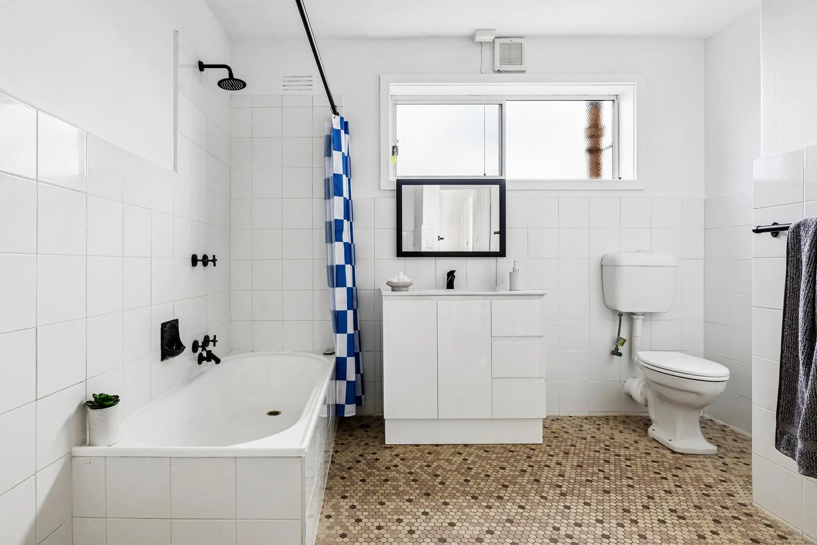 Additional image 16 of 2/833 High Street, Reservoir VIC 3073