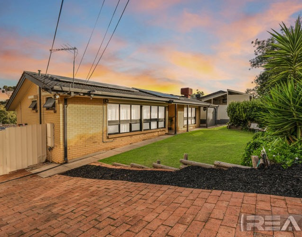 51 Flinders Drive, Valley View SA 5093