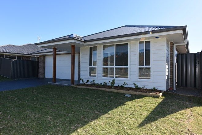 Picture of 17 Turnstone Vista, SOUTH NOWRA NSW 2541