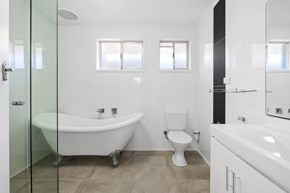 Additional image 5 of 99 Chainey Avenue, Miami QLD 4220