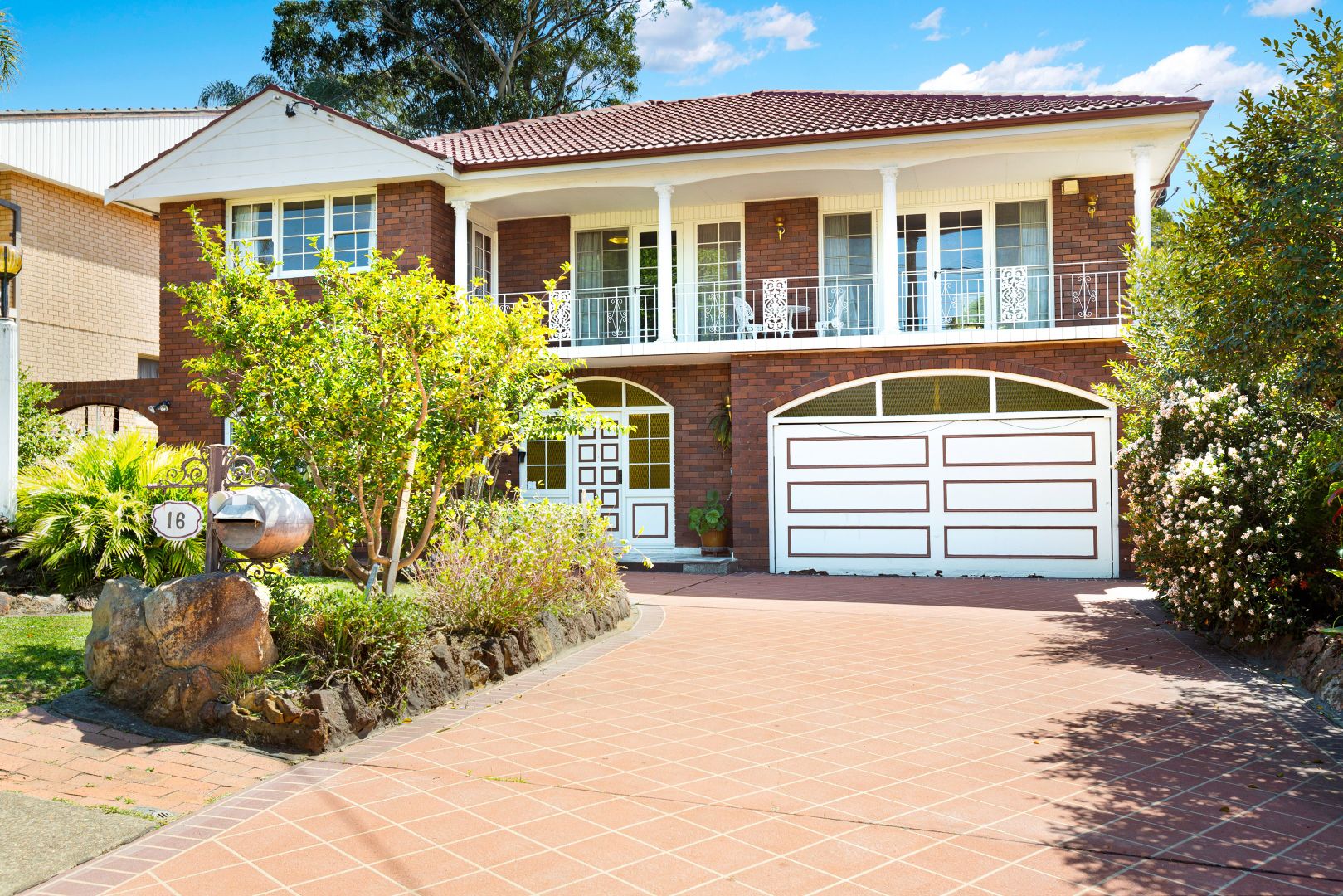 16 Langdon Road, Baulkham Hills Property History & Address Research