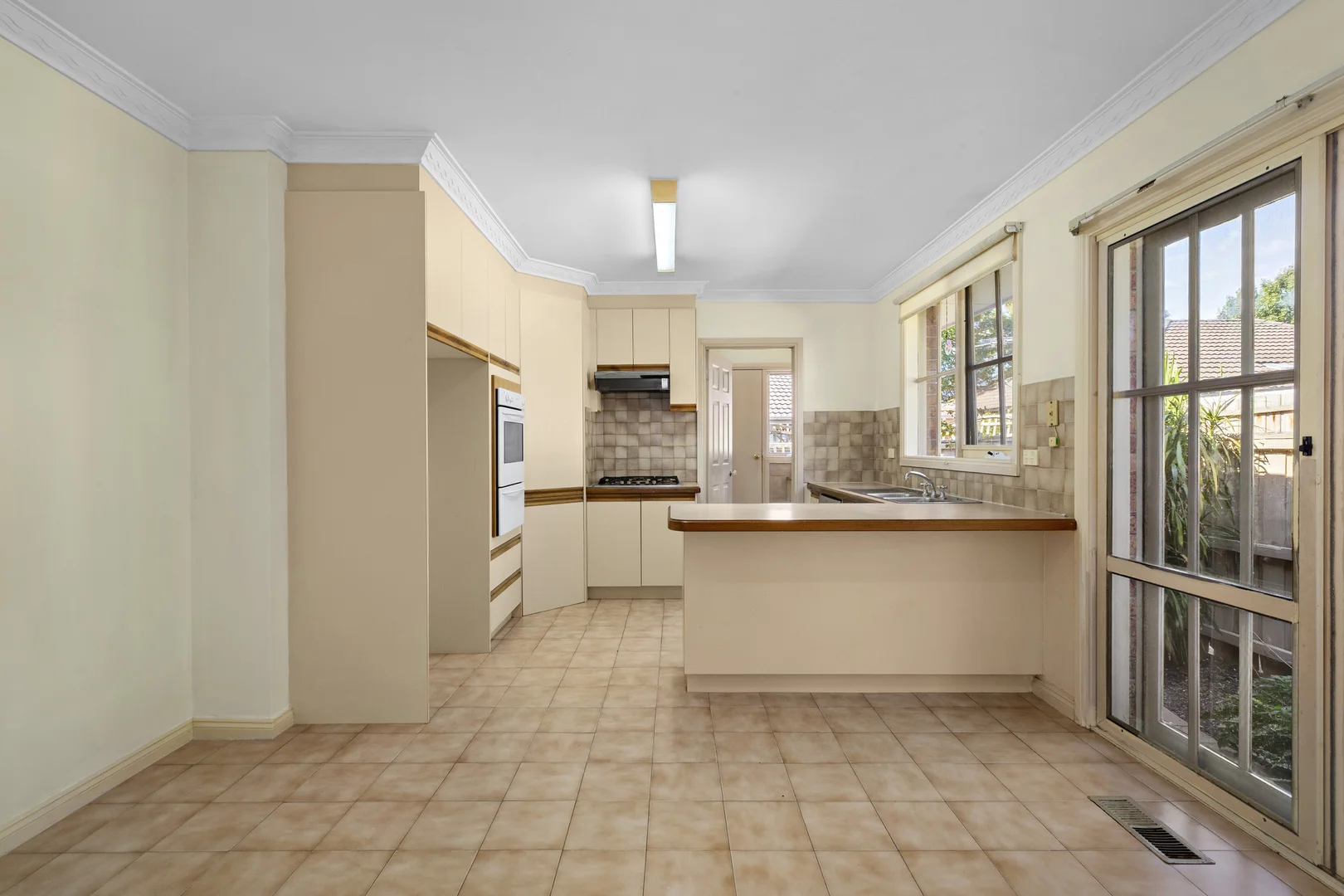 Additional image 4 of 1/36 Whitmuir Road, Bentleigh VIC 3204