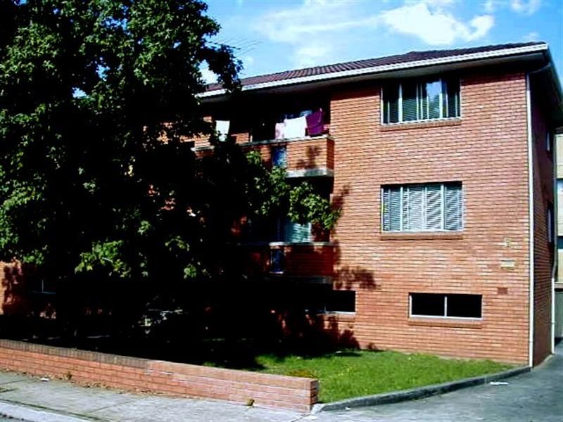 2 bedrooms Apartment / Unit / Flat in 4 Olive Street LIVERPOOL NSW, 2170