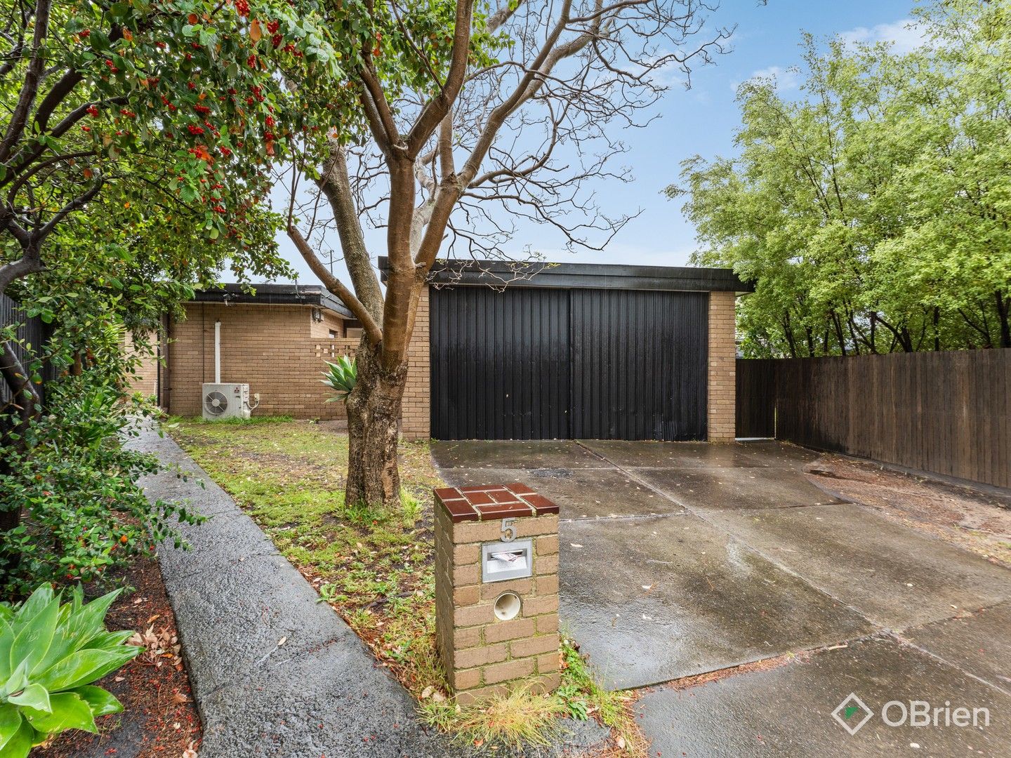 3 bedrooms House in 5 Nirringa Avenue ASPENDALE VIC, 3195