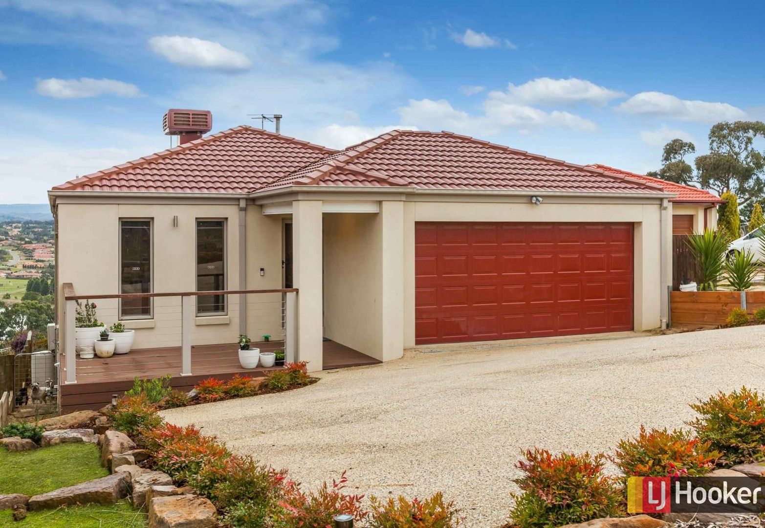3 bedrooms House in 23 Siena Ridge HIDDEN VALLEY VIC, 3756