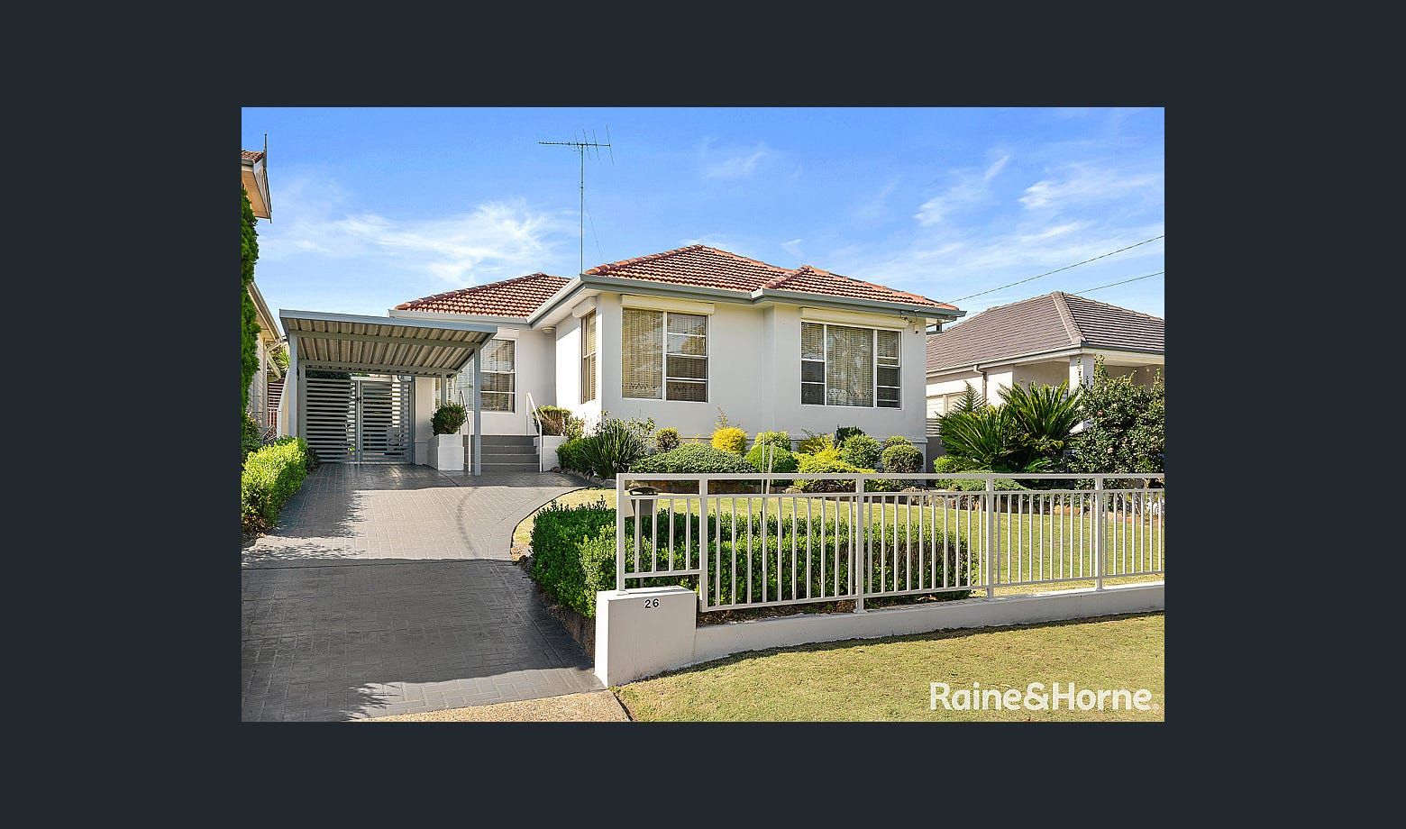3 bedrooms House in 26 Roseview Avenue ROSELANDS NSW, 2196