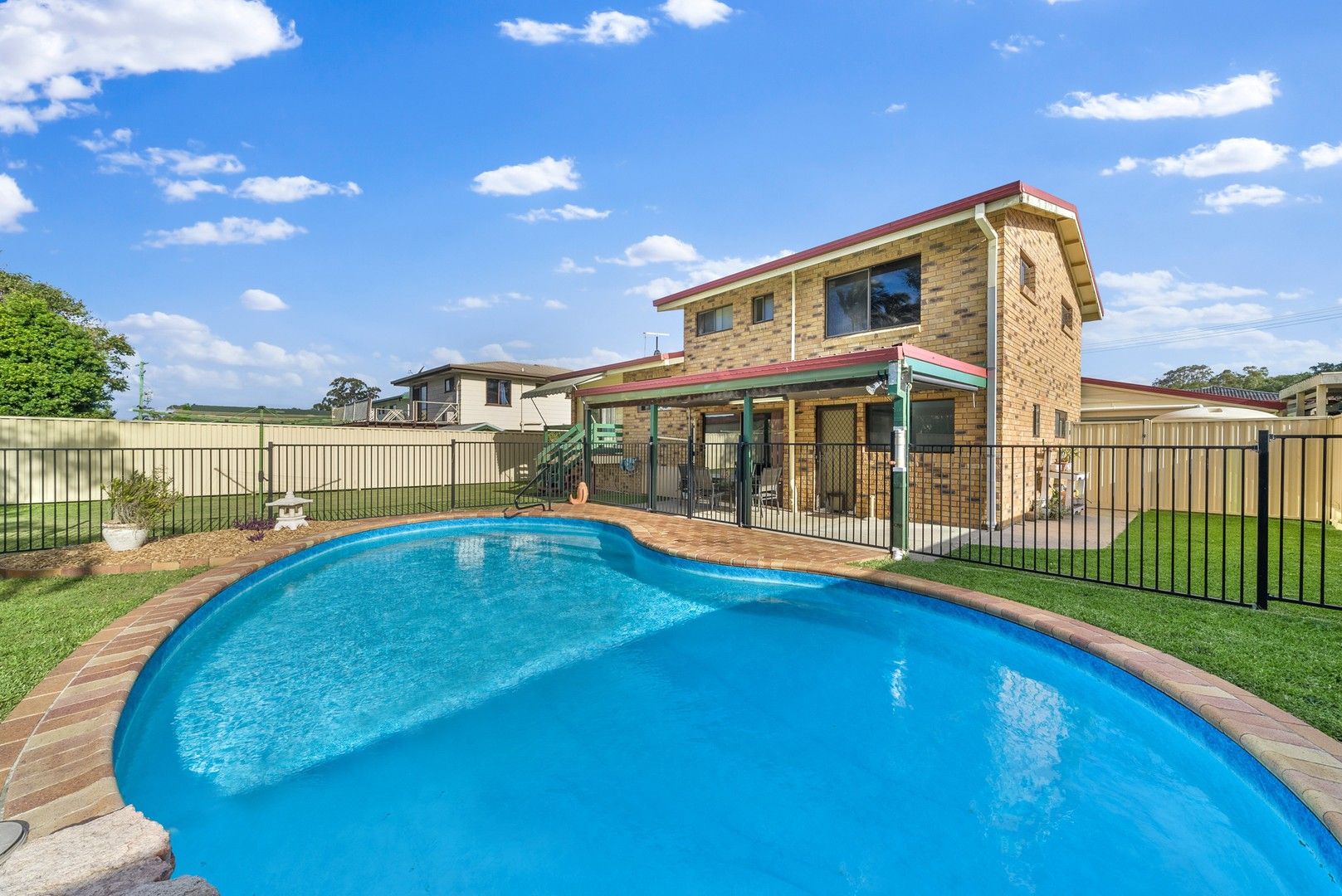 10 Oakview Court, Kallangur QLD 4503, Image 0