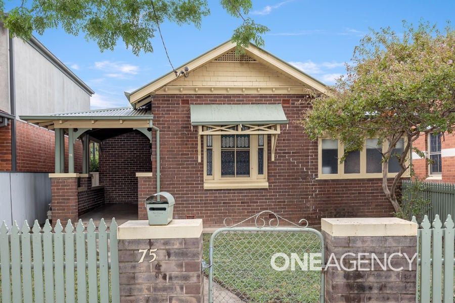 75 DOCKER STREET, Wagga Wagga NSW 2650, Image 0