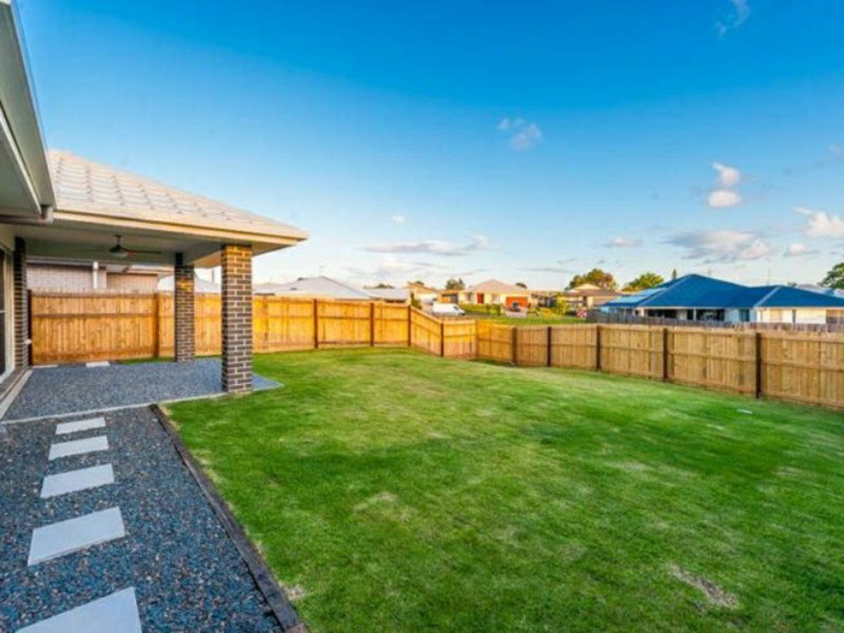 4 bedrooms House in 6 Wickerson Crescent BLI BLI QLD, 4560