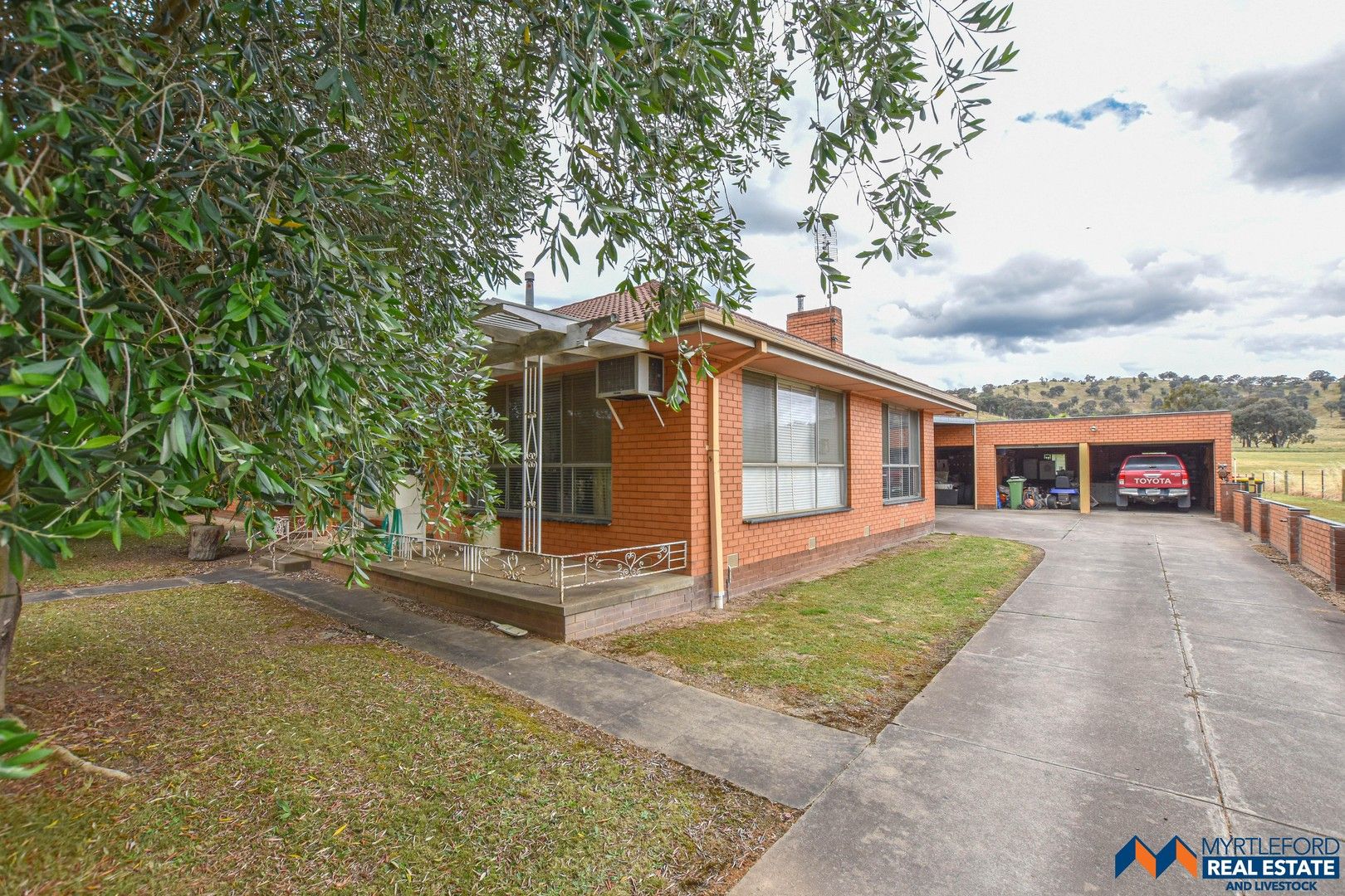4216 Snow Road, Whorouly East VIC 3735 Domain