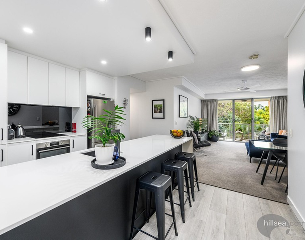 225/64-68 Sickle Avenue, Hope Island QLD 4212