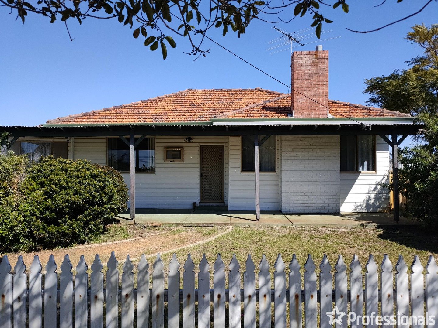 131 Sevenoaks Street, Cannington WA 6107, Image 0