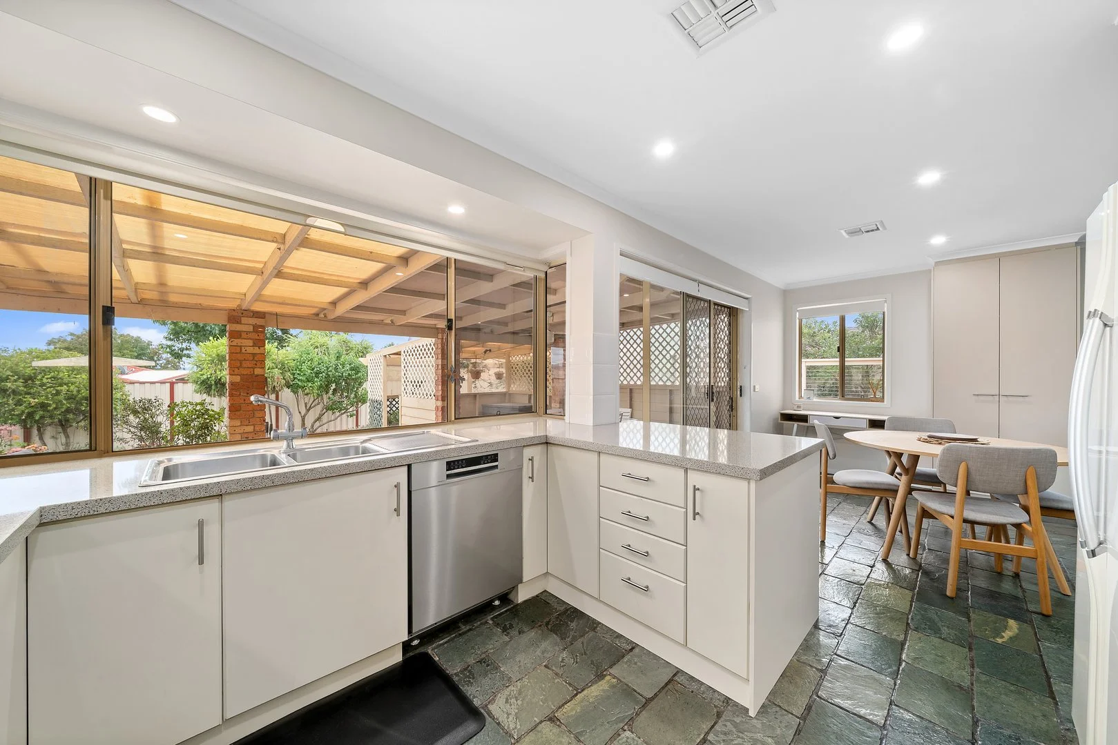 Additional image 7 of 72 Templestowe Avenue, Conder ACT 2906