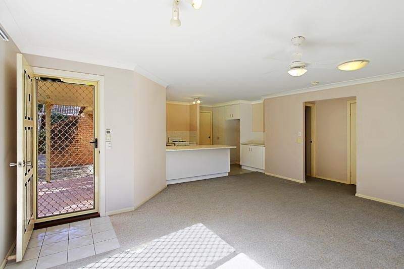 1/3 Hazelwood Close, SUFFOLK PARK NSW 2481, Image 2