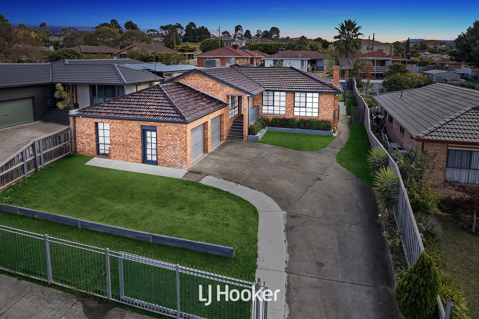 19 Weeden Crescent, Hallam VIC 3803, Image 0