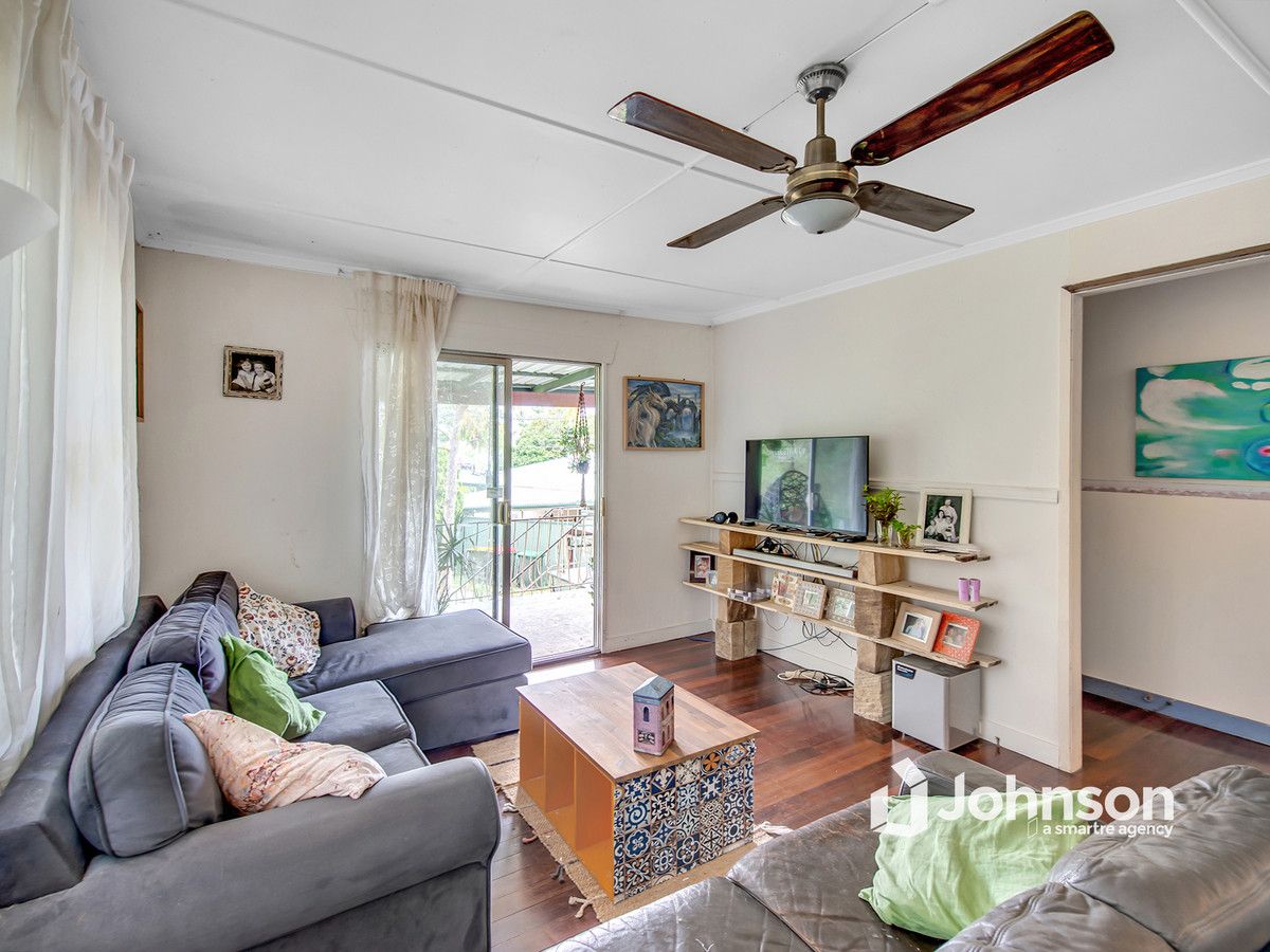 63 Banoon Drive, Wynnum QLD 4178, Image 2