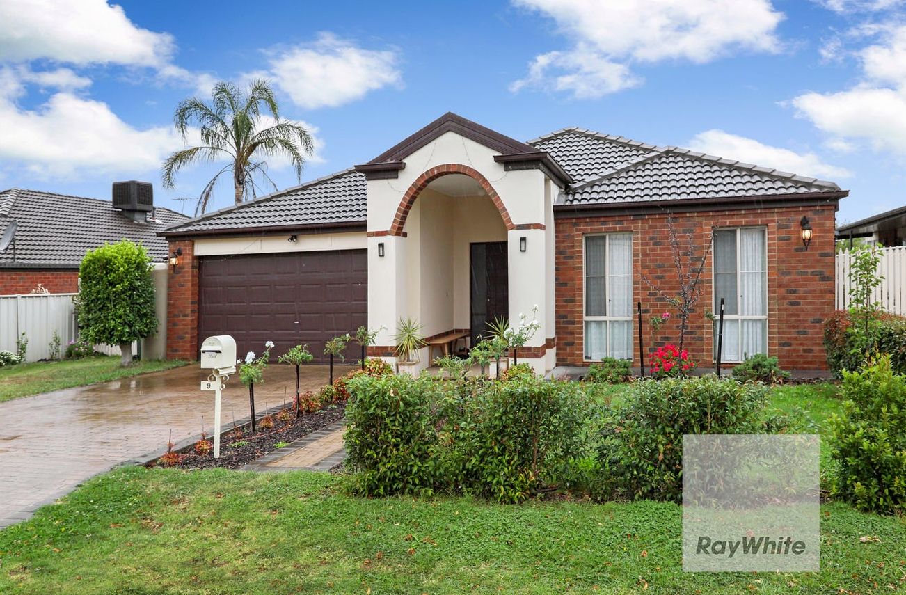 4 bedrooms House in 9 Tusmore Rise CRAIGIEBURN VIC, 3064