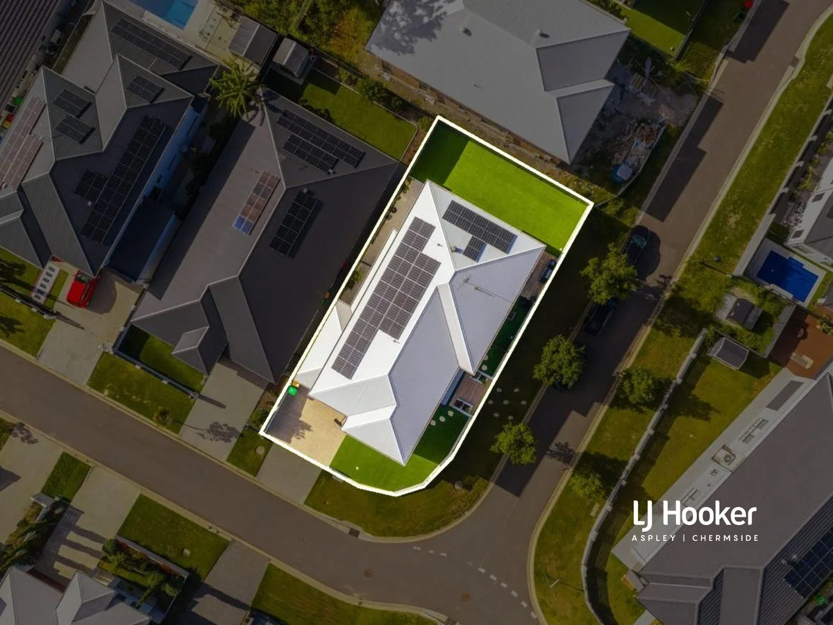 Additional image 29 of 29 Executive Way, Bridgeman Downs QLD 4035