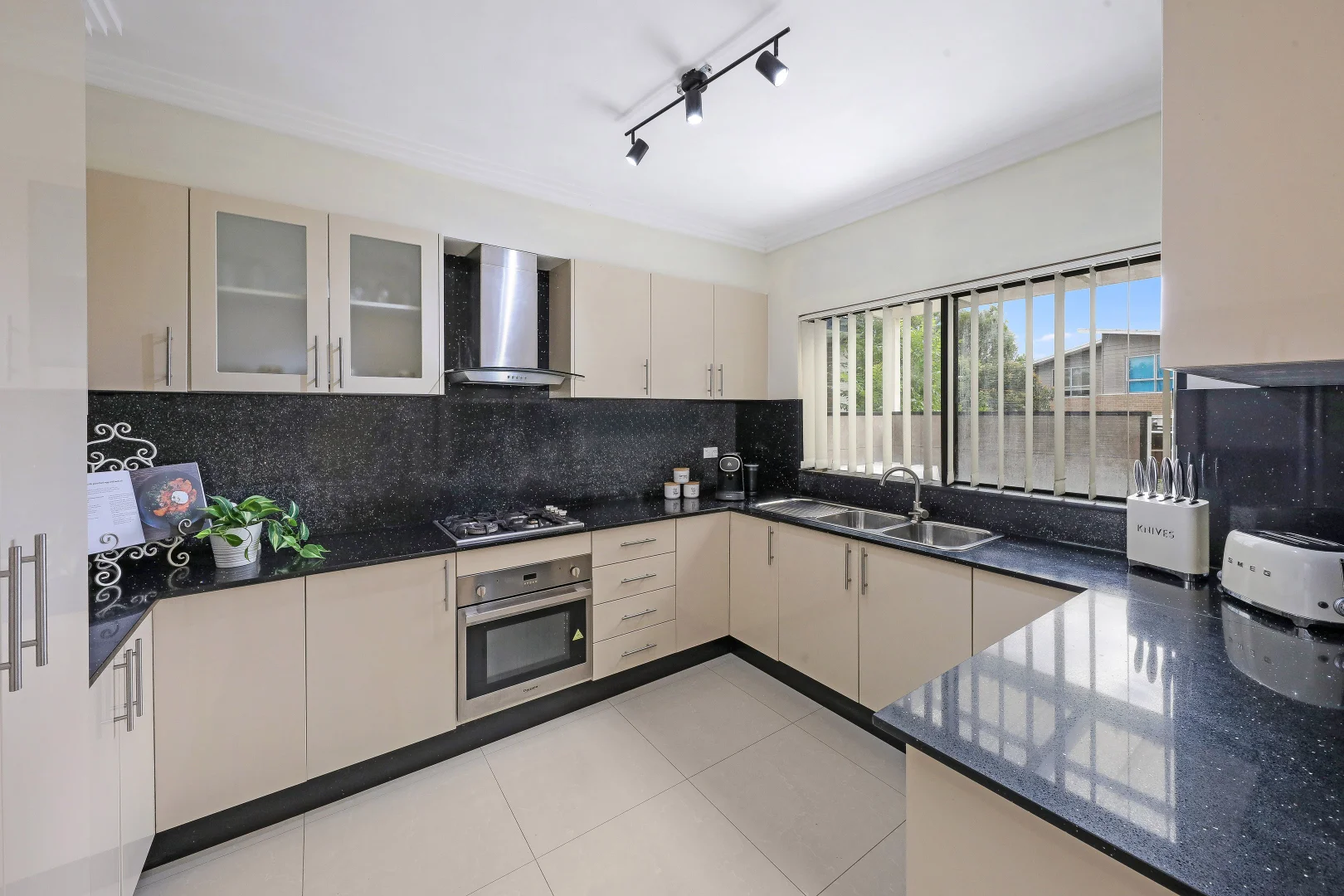 Additional image 4 of 3 Baumans Road, Riverwood NSW 2210