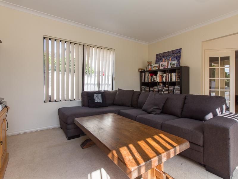 79b Pascoe Street, Karrinyup WA 6018, Image 2