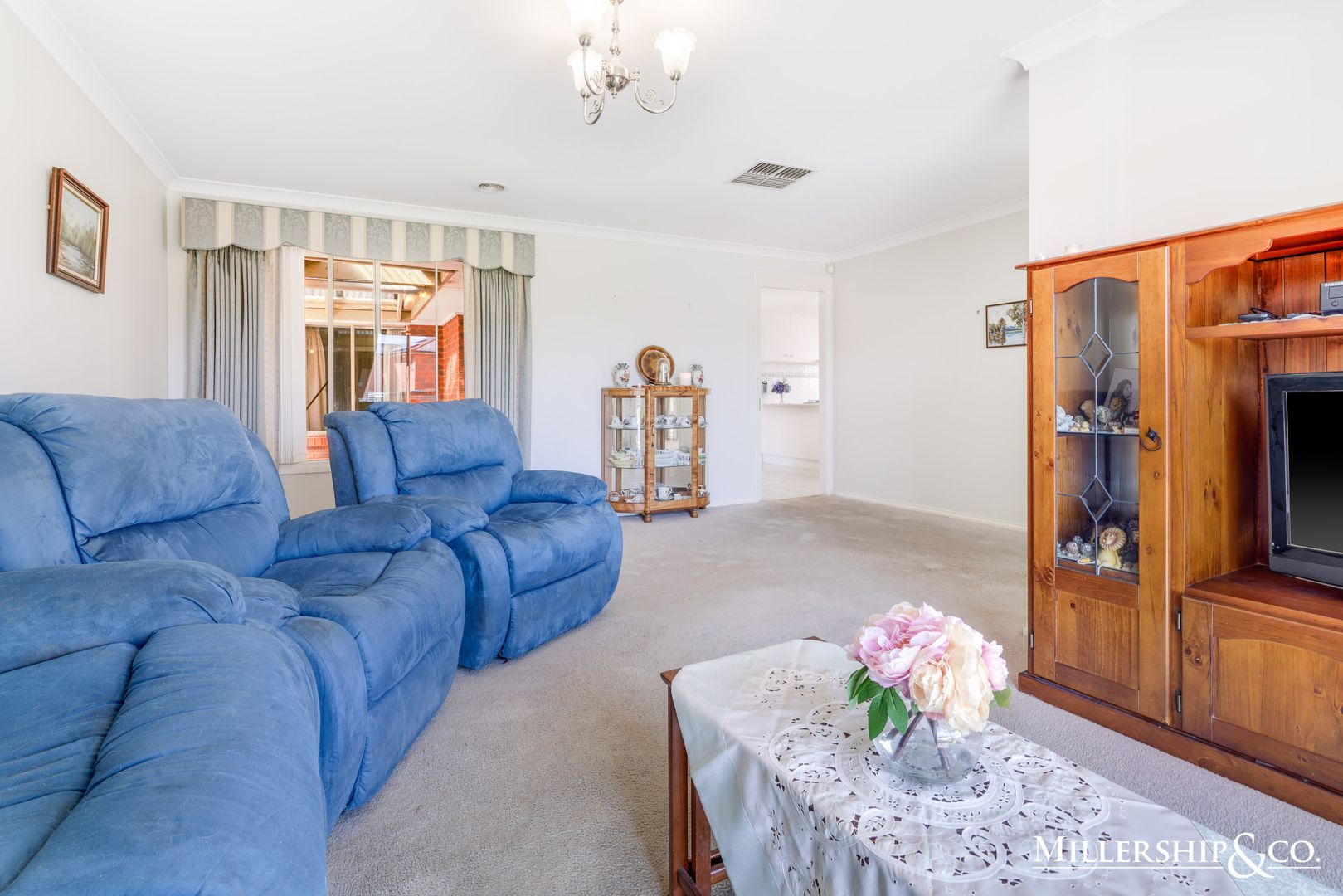 8 NECTAR MEWS, Mill Park VIC 3082, Image 2