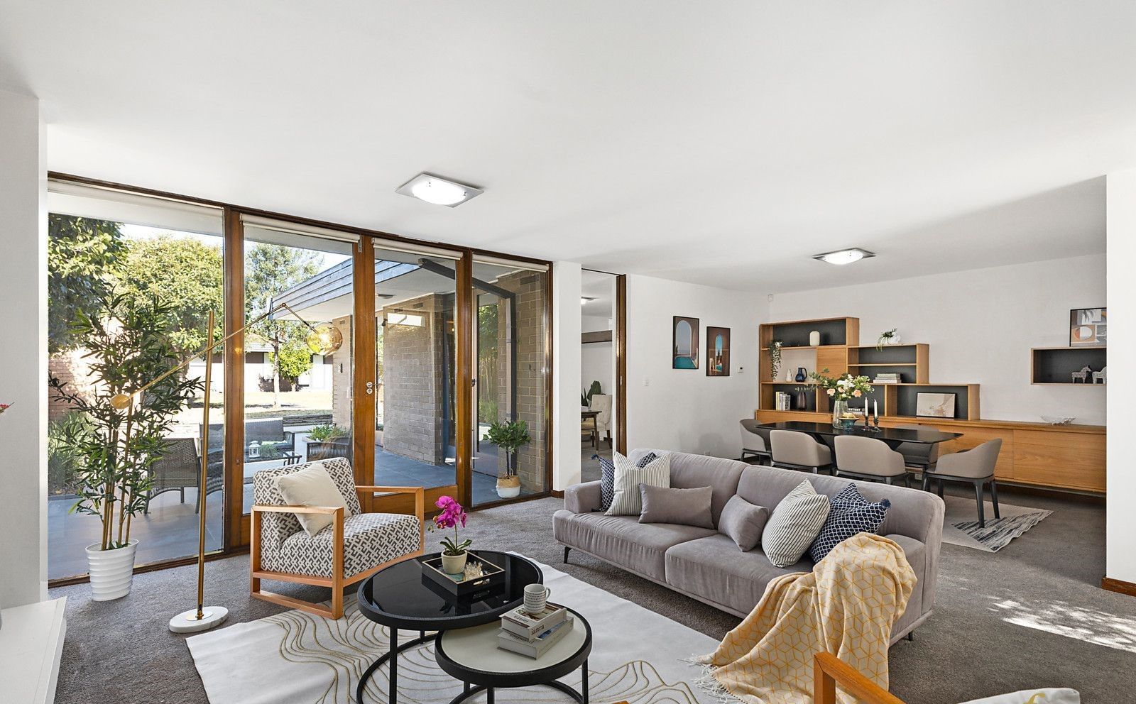 4 bedrooms House in 7 Streeton Court MONT ALBERT VIC, 3127