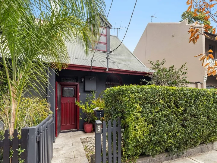 9 Commodore Street, Newtown NSW 2042