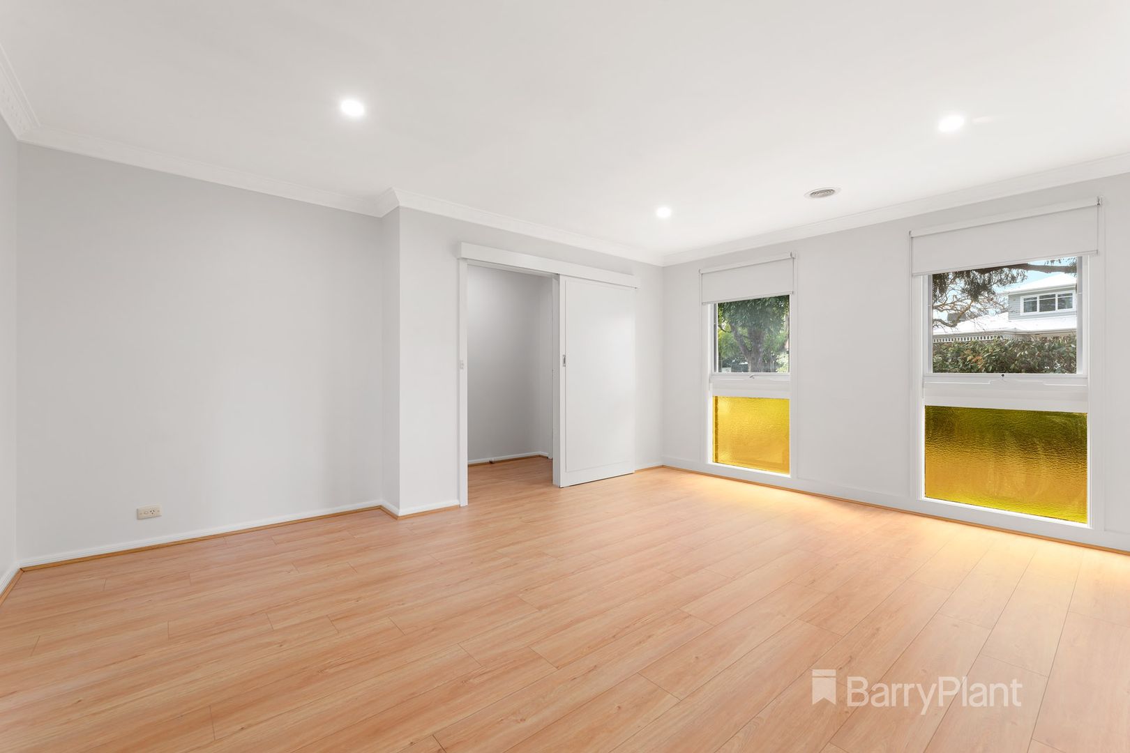 1/12 Gillies Street, Mitcham VIC 3132, Image 2