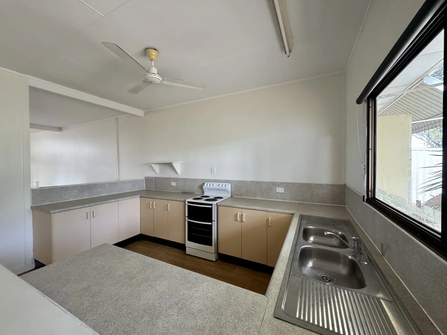 Additional image 18 of 89a and b MCCOOL Street, Moranbah QLD 4744