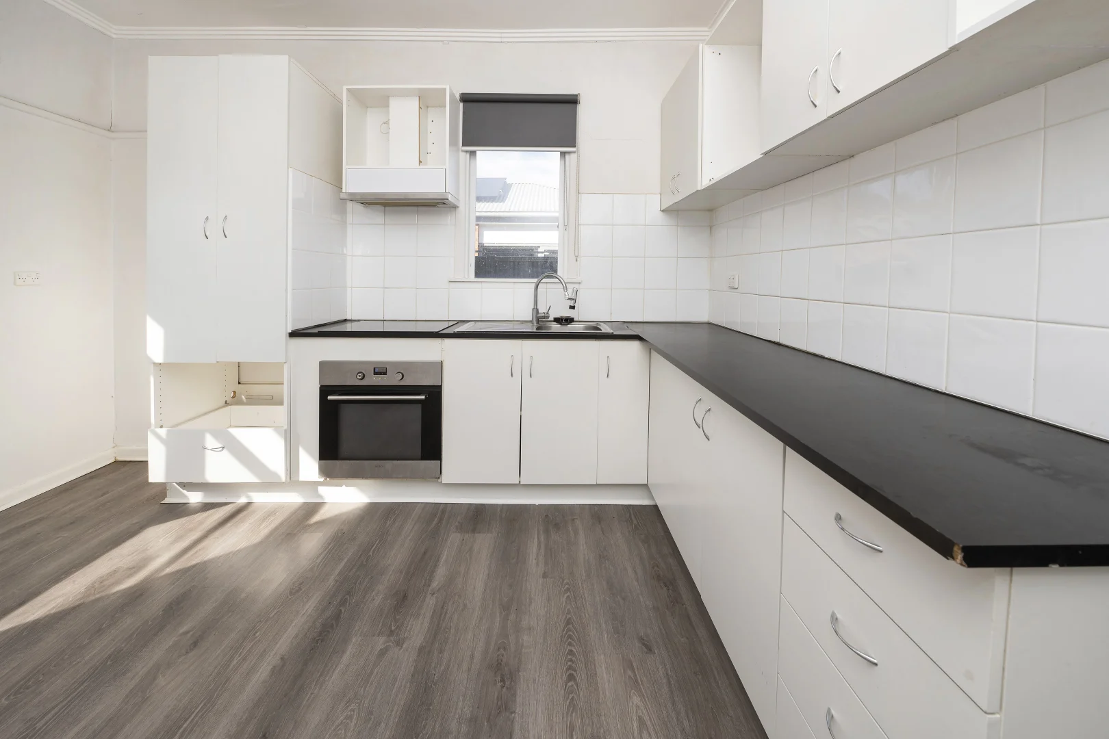 Additional image 5 of 44 Stradbroke Avenue, Swan Hill VIC 3585