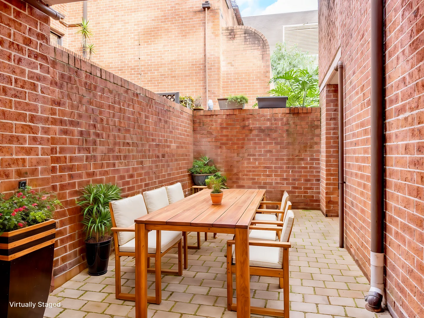 Additional image 2 of 11/137-147 Forbes Street, Woolloomooloo NSW 2011