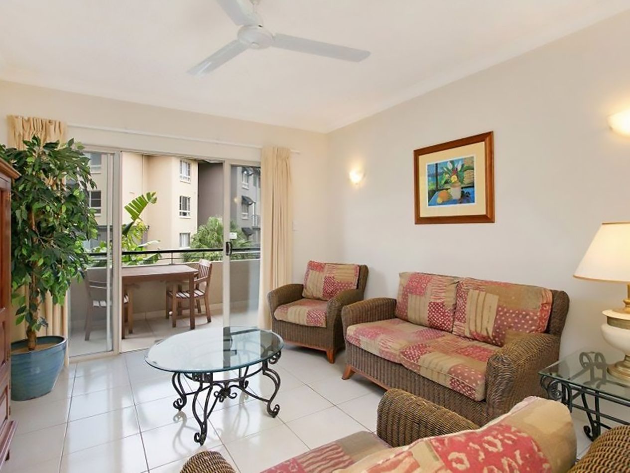 1724/2-10 Greenslopes Street, Cairns North QLD 4870