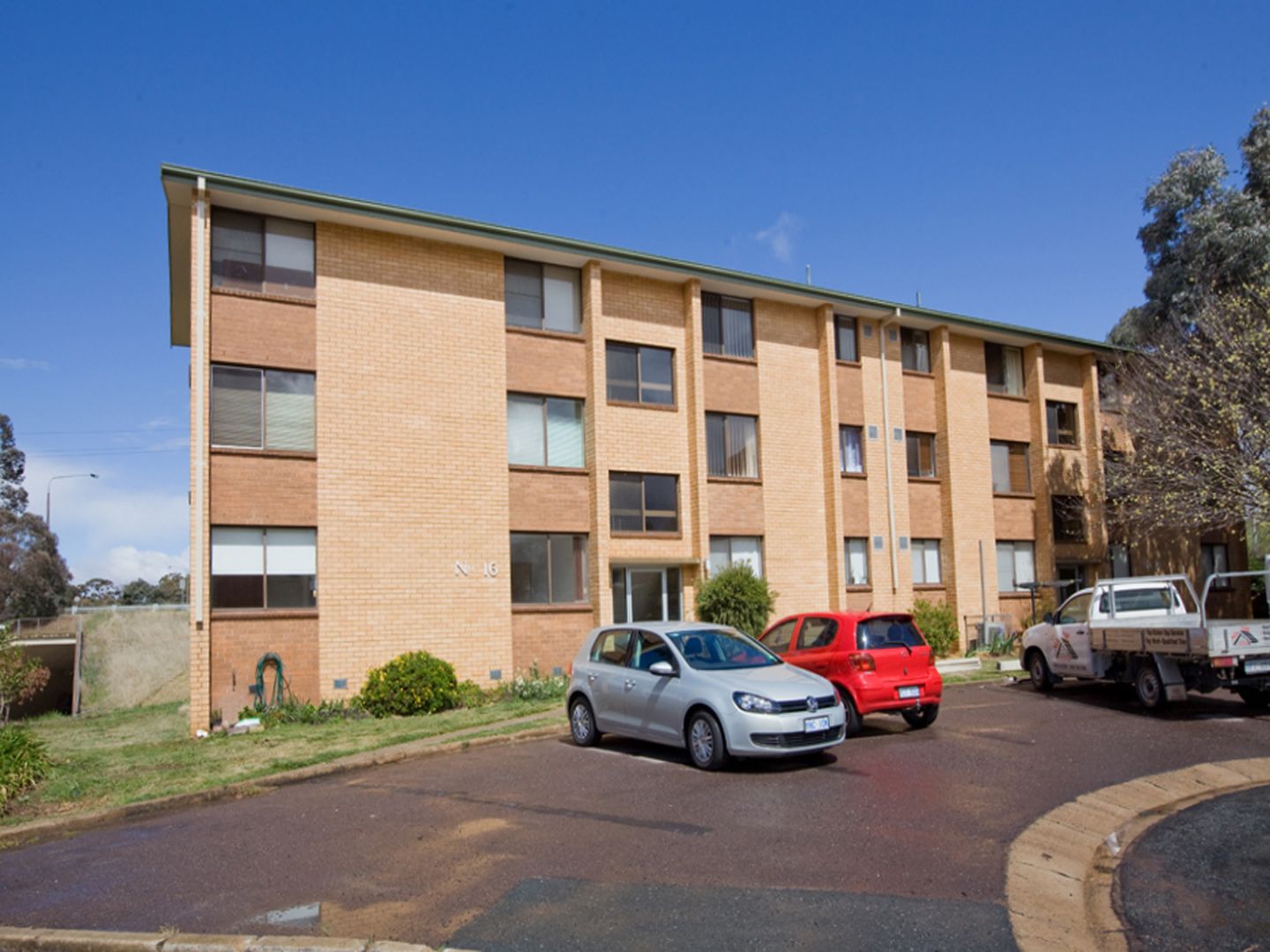1/16 Walsh Place, Curtin ACT 2605