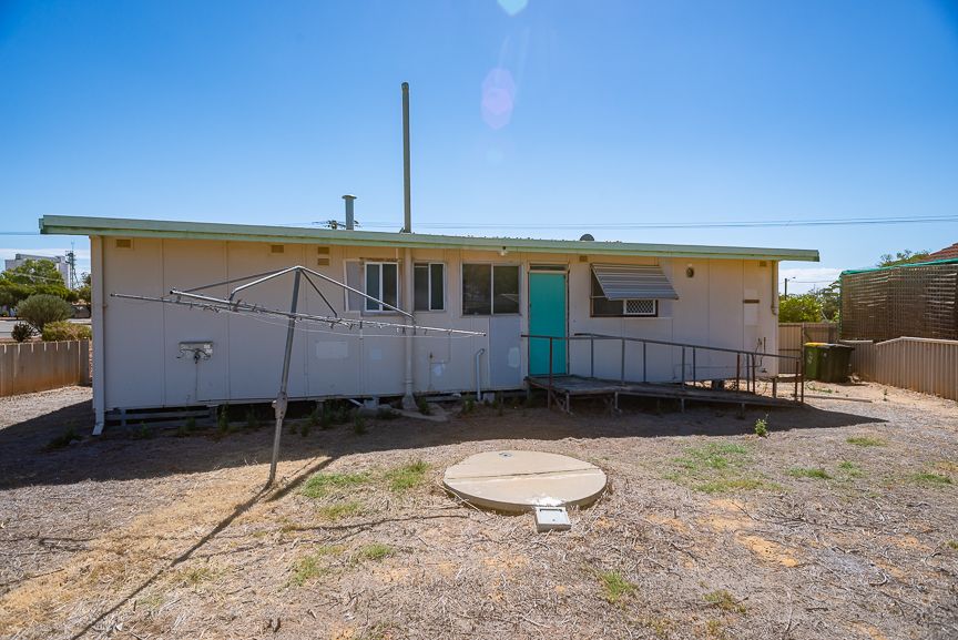 11 Twine Street, Trayning WA 6488, Image 2