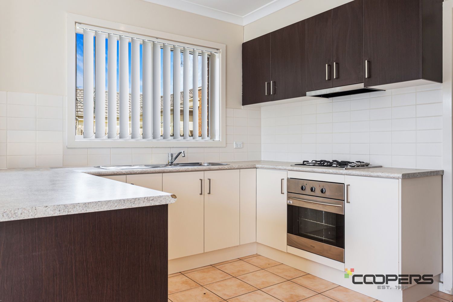 1/6-7 Lydeamore Place, Kurunjang VIC 3337, Image 1