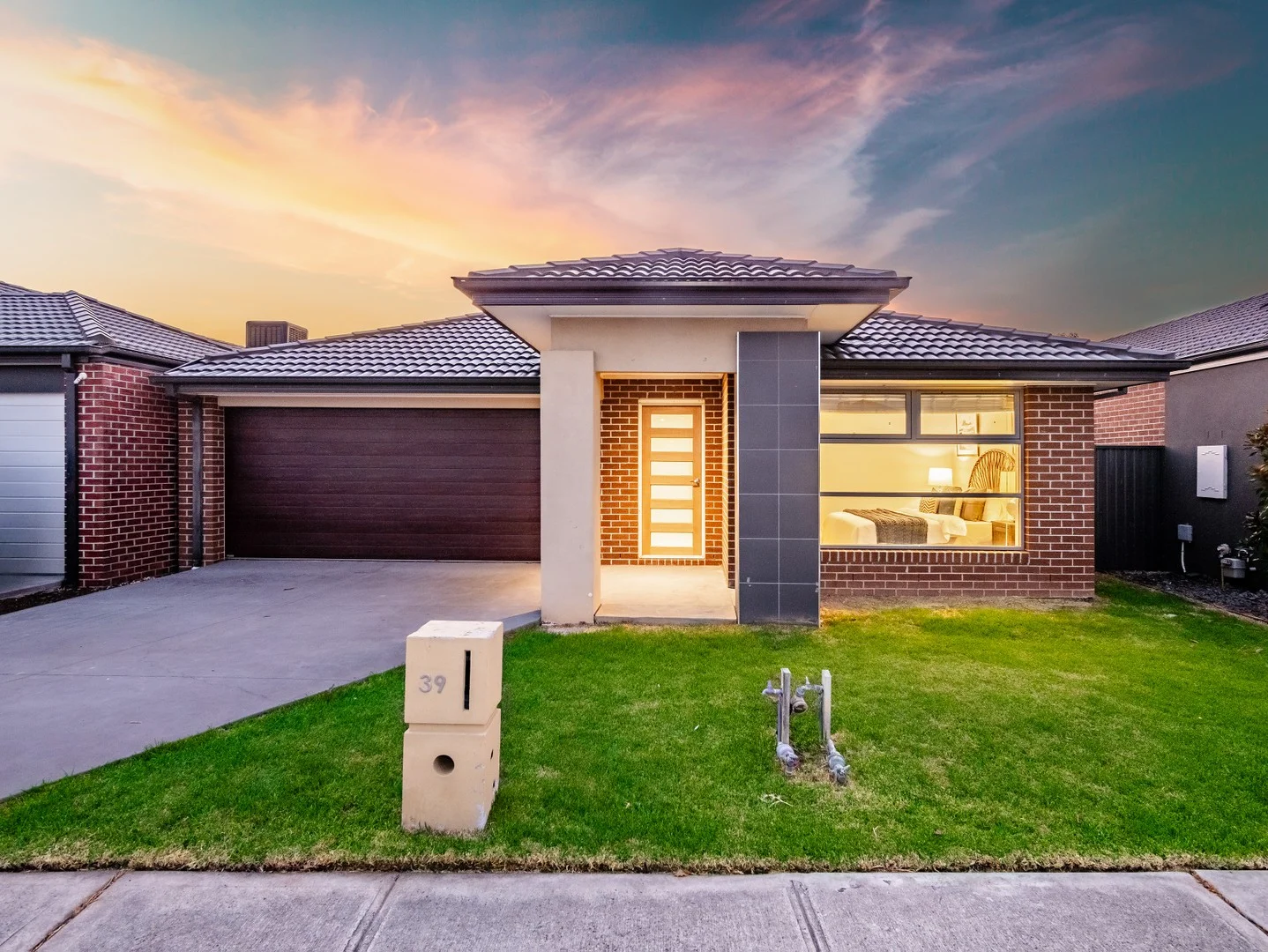 39 Marrone Boulevard, Cranbourne East VIC 3977