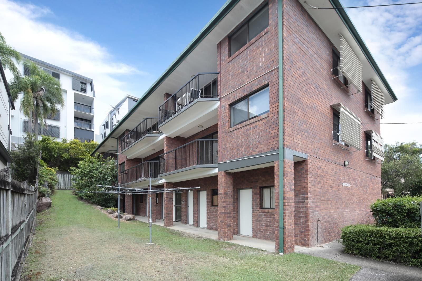 2 bedrooms Apartment / Unit / Flat in 1/50 York Street INDOOROOPILLY QLD, 4068