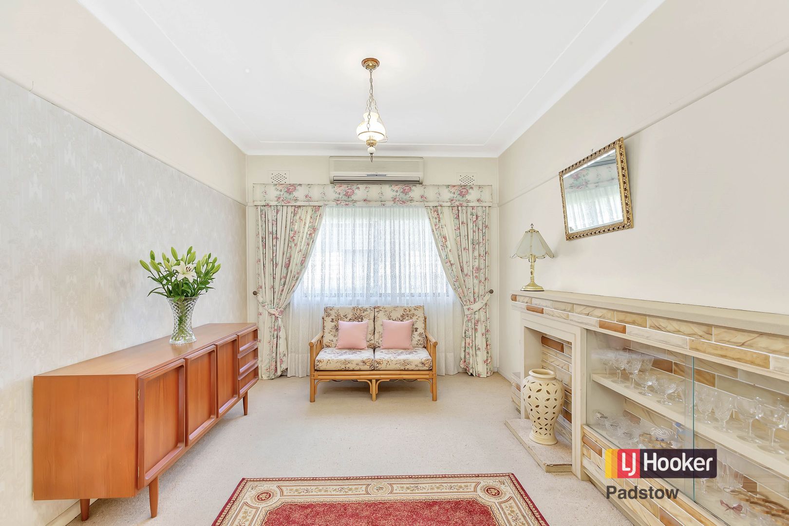 12 Stiles Avenue, Padstow NSW 2211, Image 2