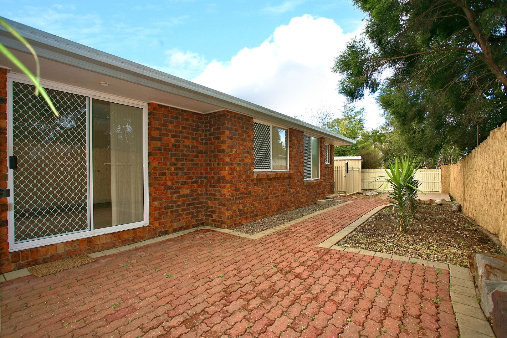 7 Janet Street, North Booval QLD 4304, Image 2