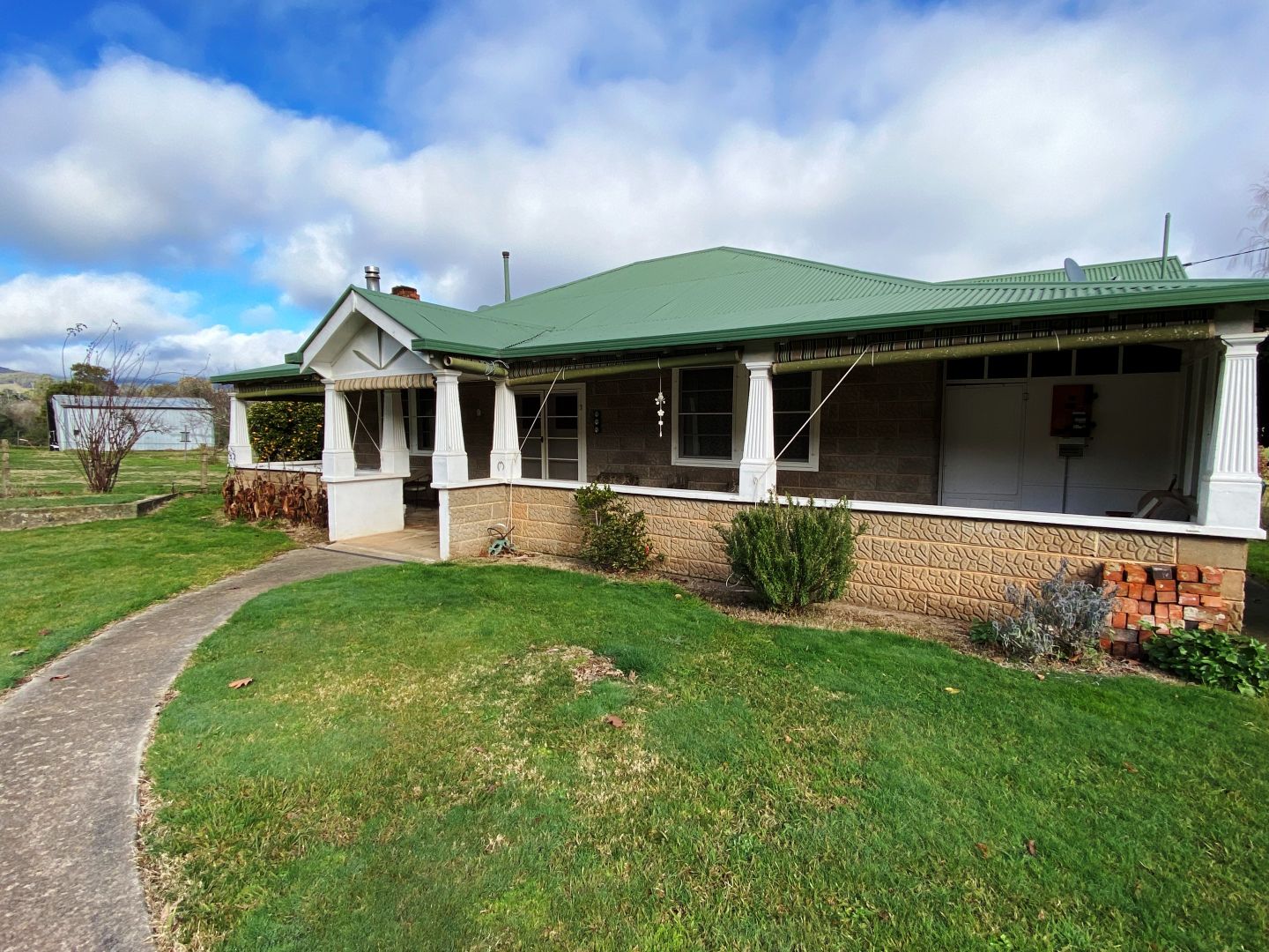 140 Scrubby Creek Road, Mitta Mitta Property History & Address