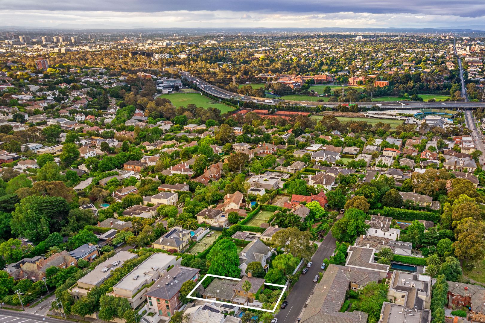 1A Glenbervie Road, Toorak VIC 3142, Image 1