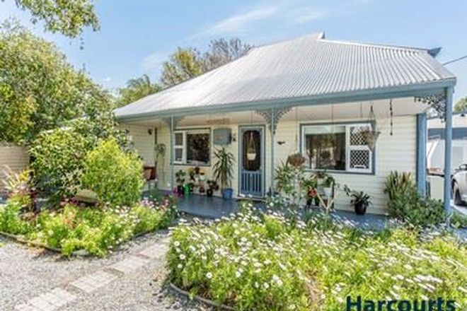 Picture of 61 Fifth Road, ARMADALE WA 6112