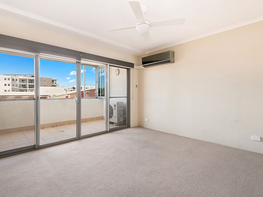 13/154 Newcastle Street, Perth WA 6000, Image 2