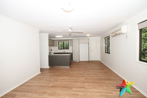 4 Straight Drive, Browns Plains QLD 4118, Image 2