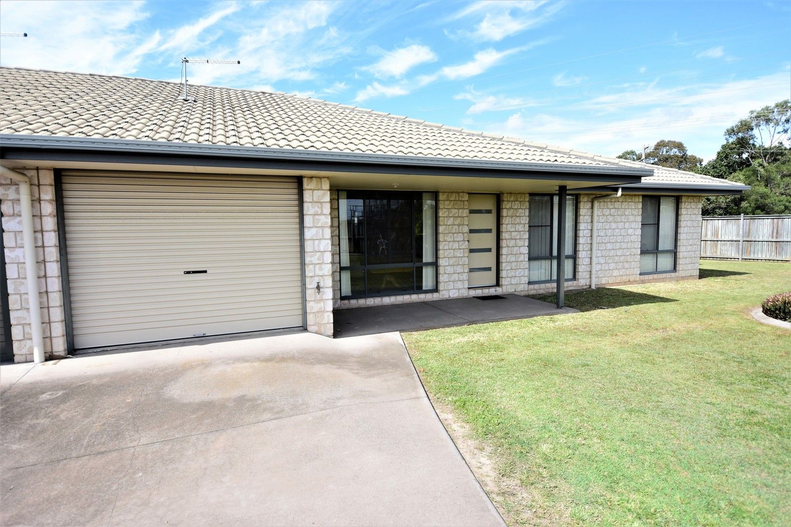 2/24 Glengarry Court, Kawungan QLD 4655, Image 0