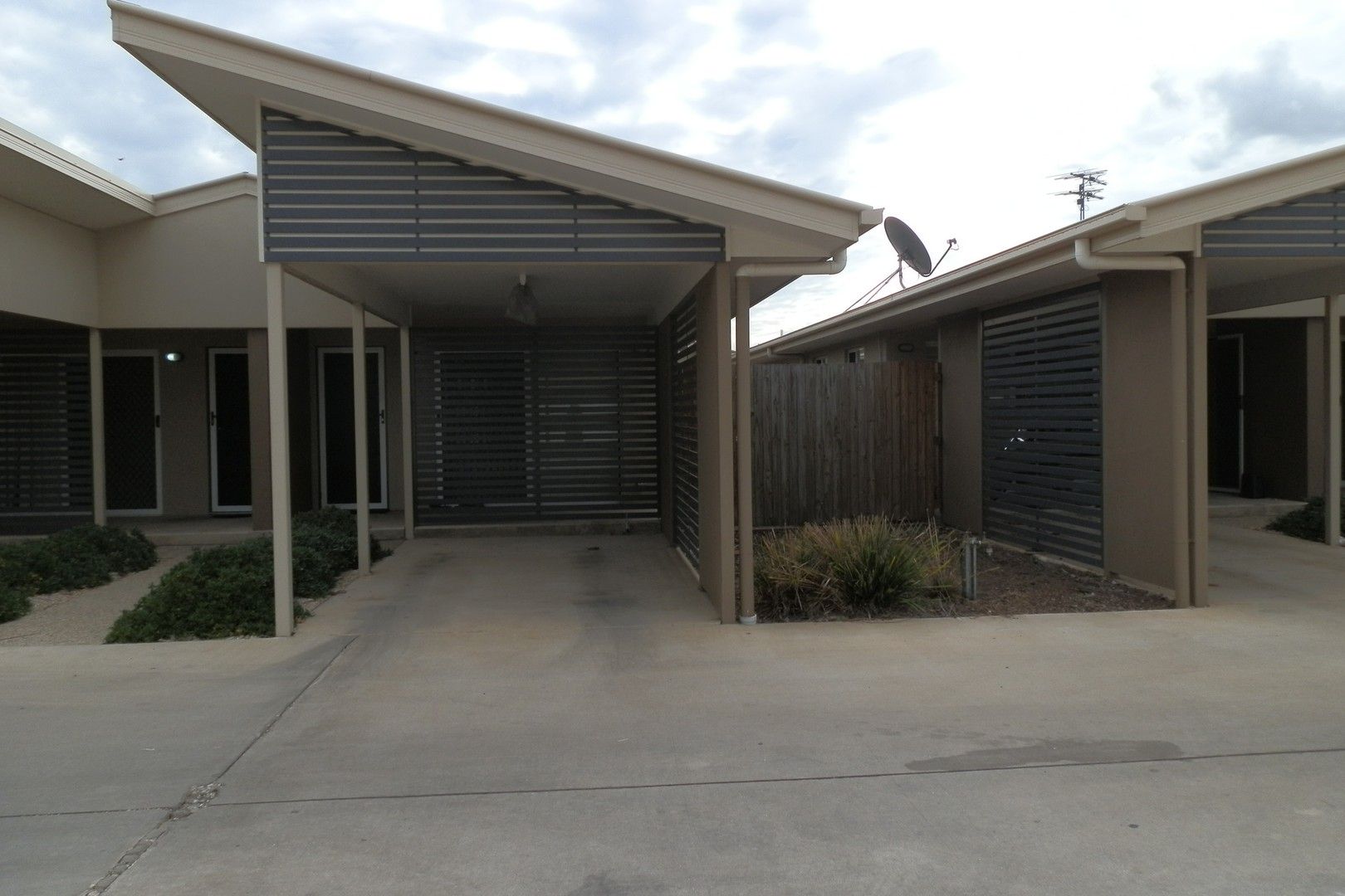 2 bedrooms Apartment / Unit / Flat in 36/6 Sullivan Street EMERALD QLD, 4720