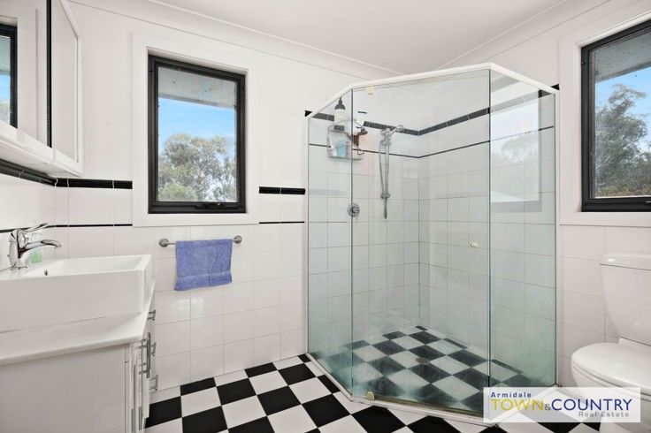 47 Balgownie Drive, Armidale NSW 2350, Image 2