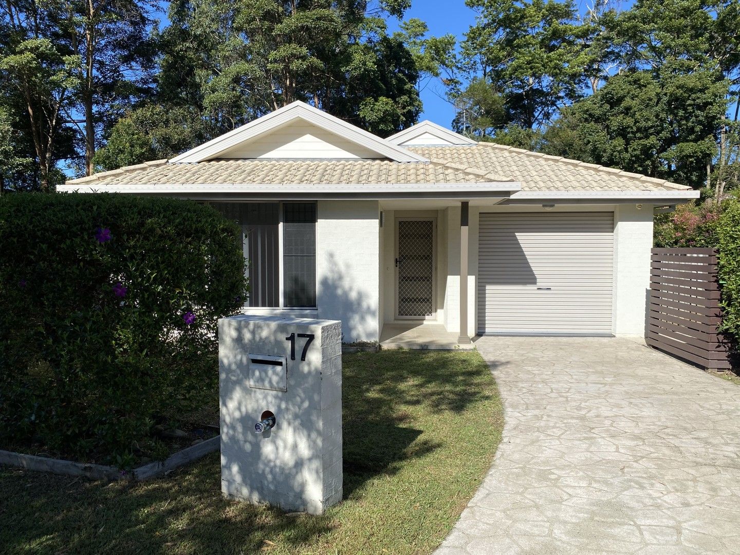 3 bedrooms House in 17 Hampshire Close COFFS HARBOUR NSW, 2450